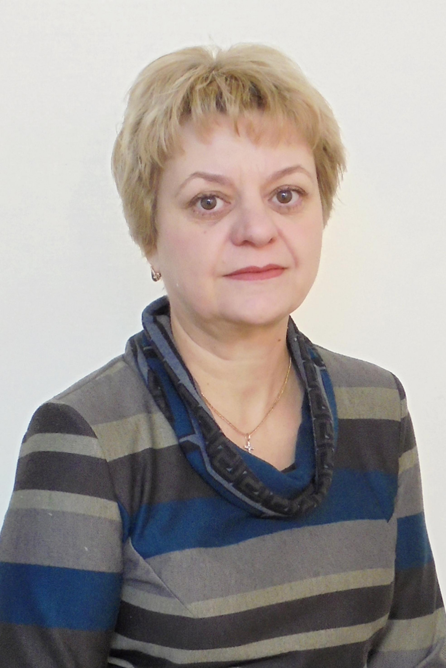 Иванникова Елена Дмитриевна.